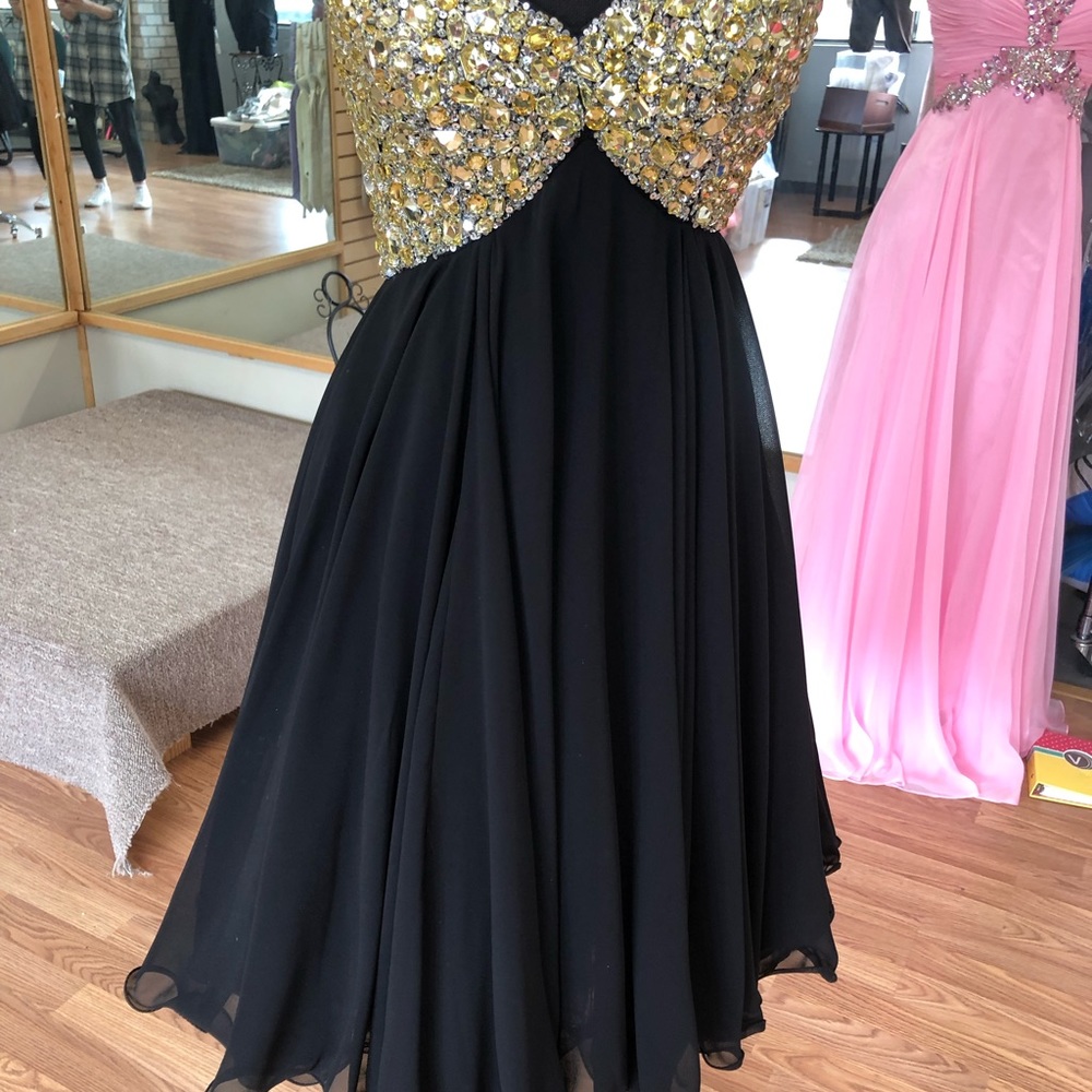 Allure Formal Short Dress Black with multicolored stones size 0